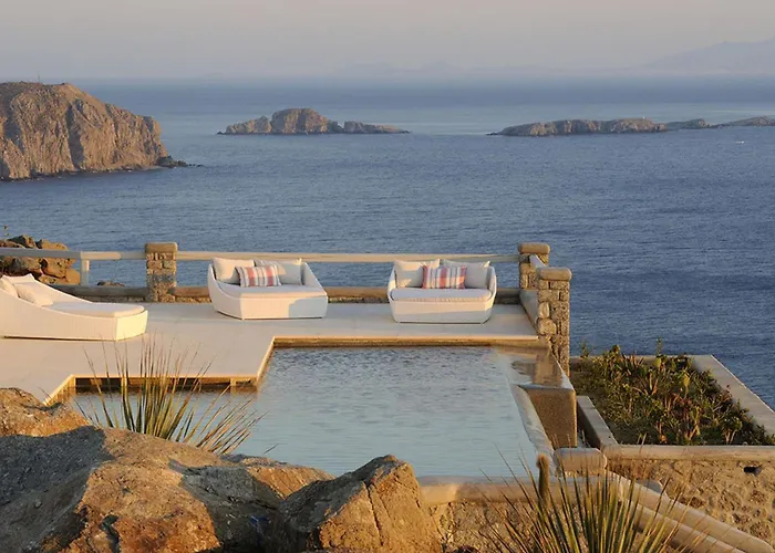 Bluebird Sunbird * Mykonos Town